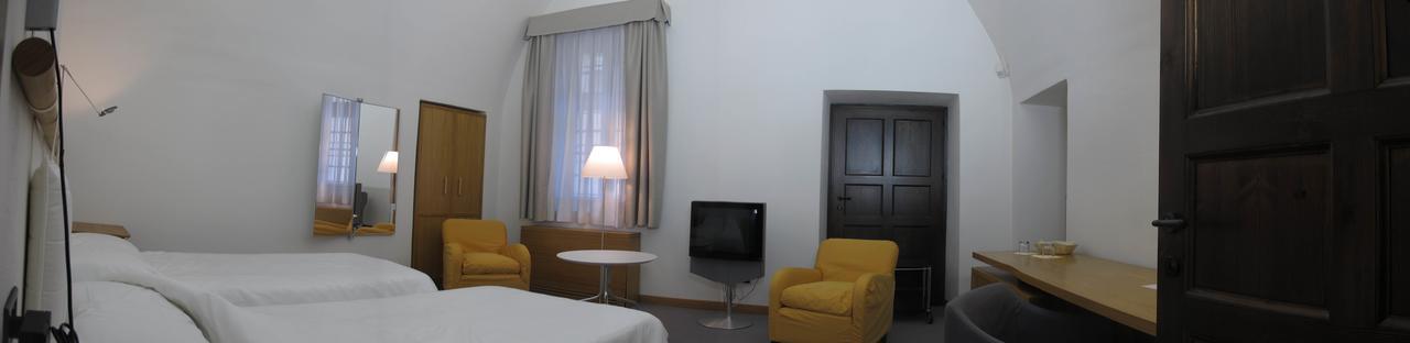 Hotel Cavour Et Des Officiers Bard Extérieur photo