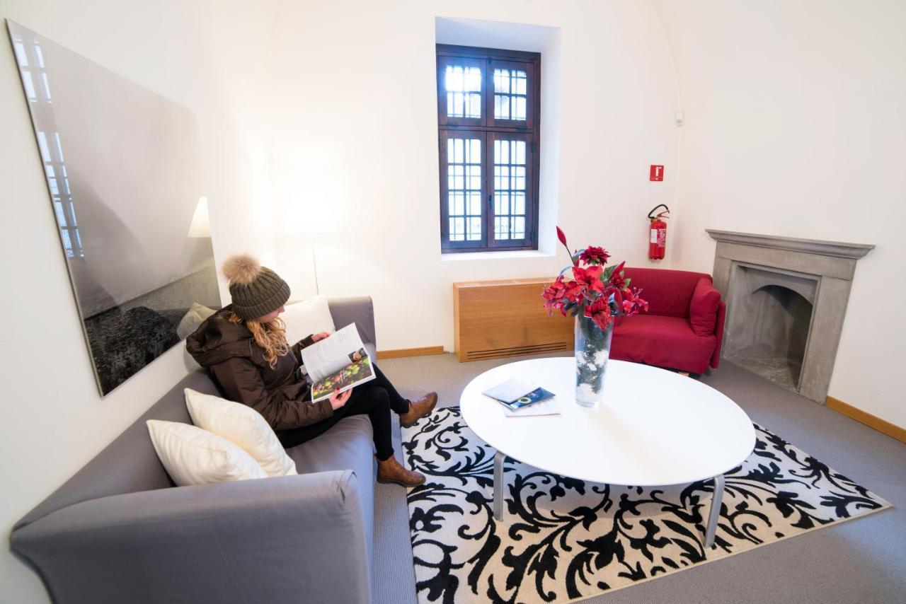 Hotel Cavour Et Des Officiers Bard Extérieur photo